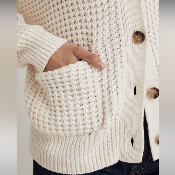 Madewell Waffle-Knit V-Neck Cardigan - Picture 5 of 7